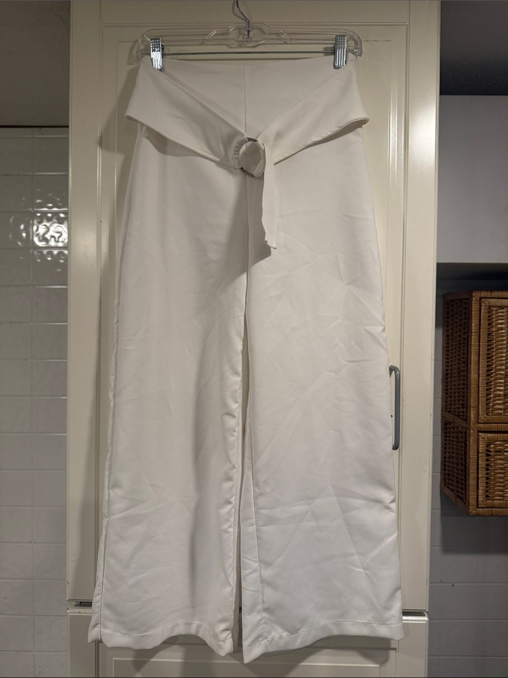 Forever 21 High-Waist Wide-Leg Tie-Belt Pants — White size small 8:5